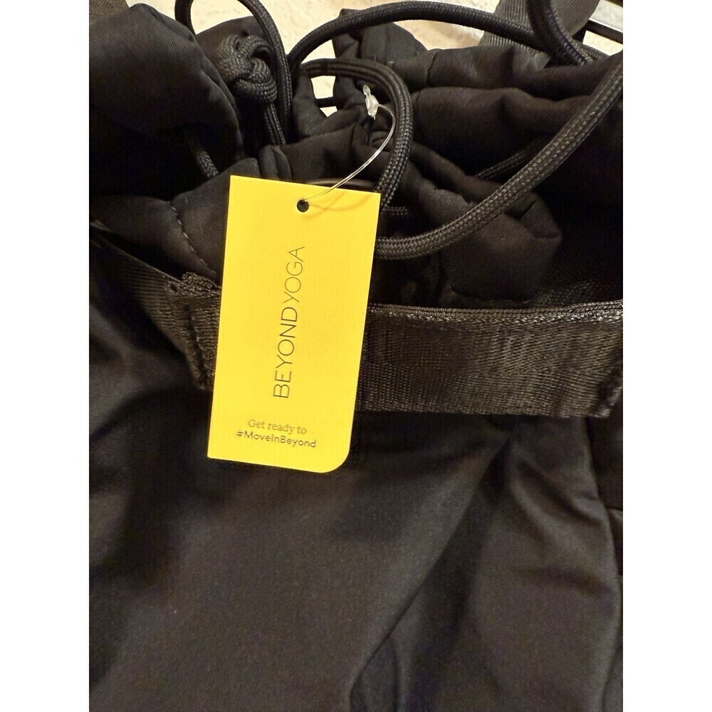 BEYOND YOGA Convertible Gym Bag Backpack -Black Back Pack / Tote / Carrying Case - Picture 3 of 8
